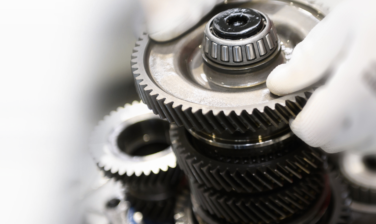 从人工搬运到智慧协同——jiuyou.com无人叉车在发动机制造企业的创新应用